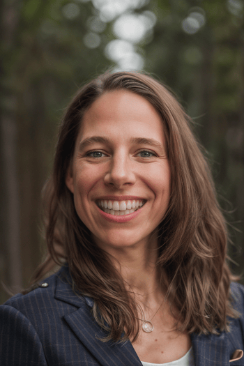 Jeanne Williams Headshot