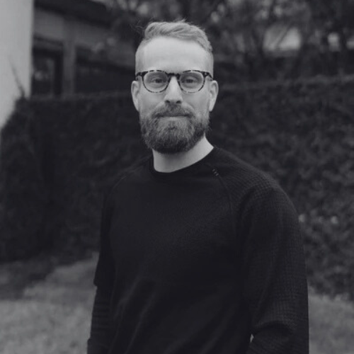 Coach - Nathan - b/w